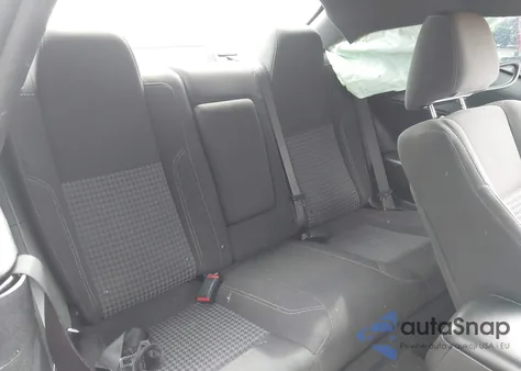 2021 Dodge Challenger Sxt z USA, uszkodzony, nr VIN 2C3CDZAG3MH542555